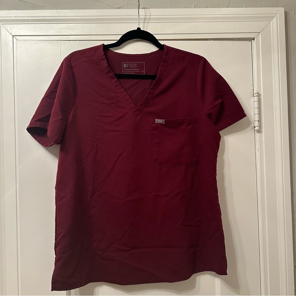 Women’s Catarina scrub top size L